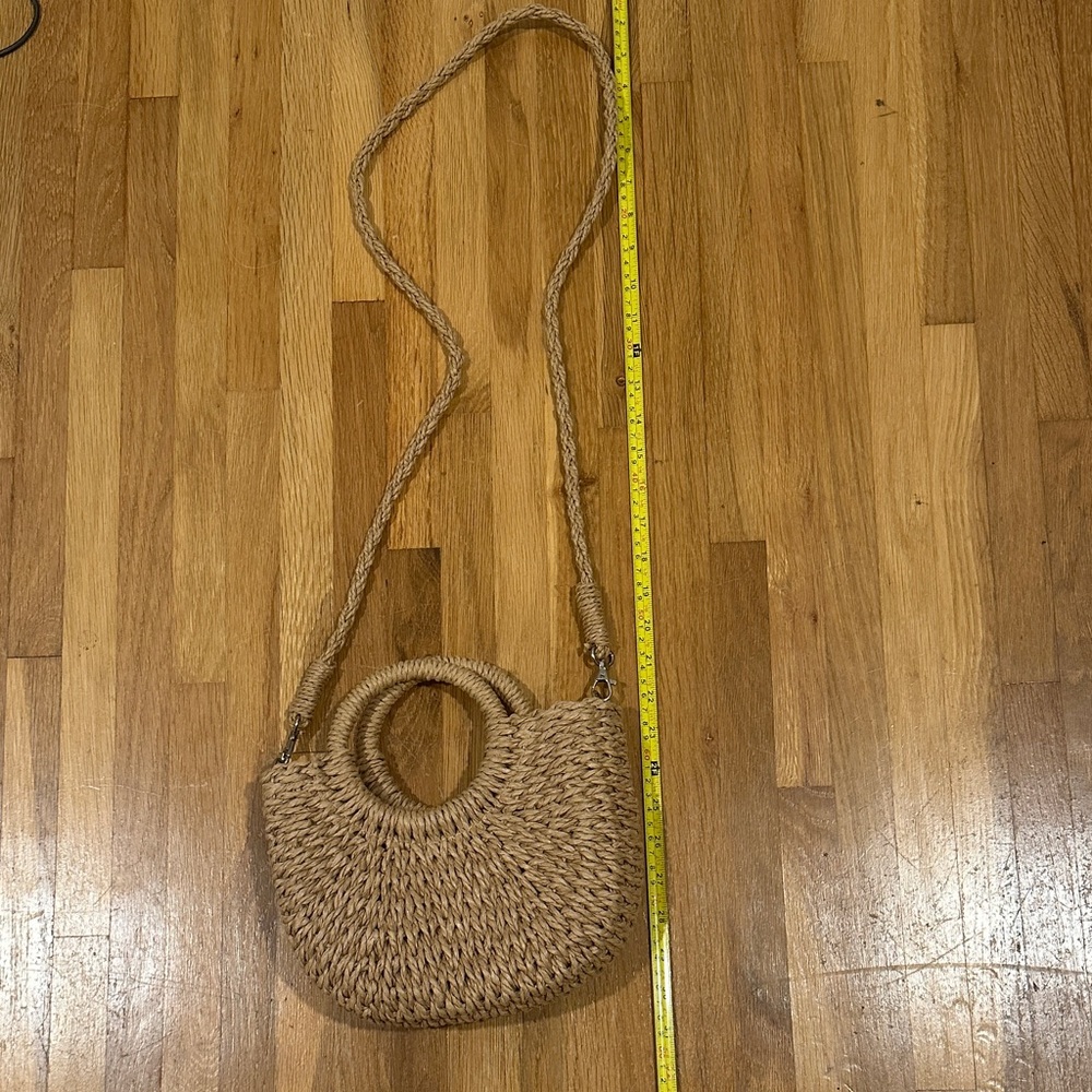 *last chance* Shein | Stylish Tan Woven Handbag - Picture 11 of 12